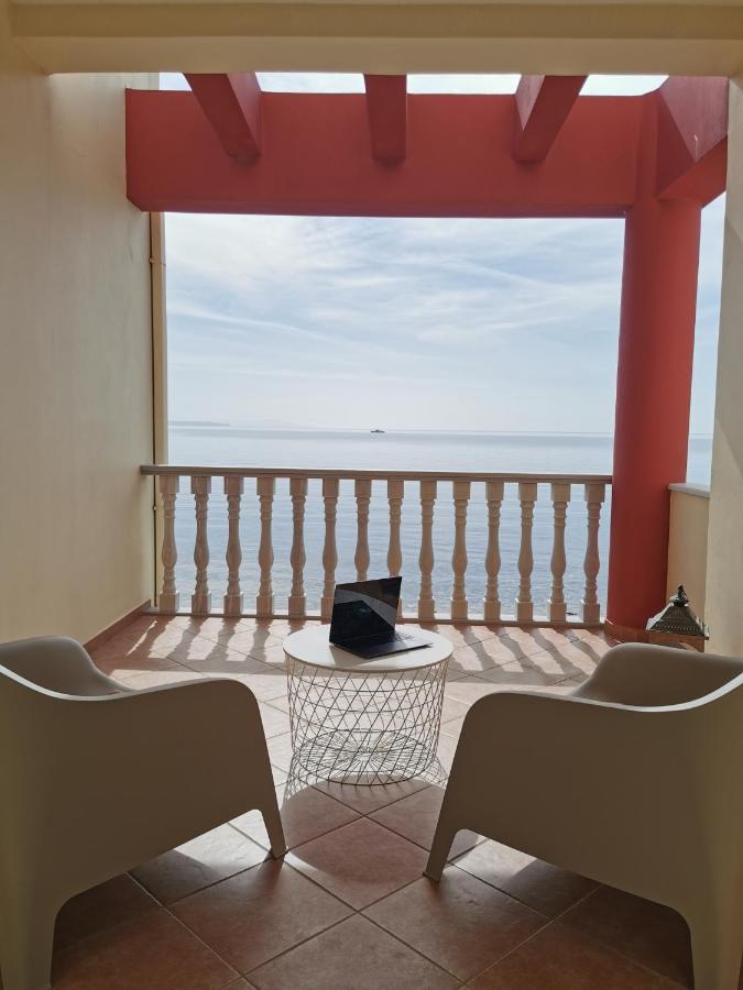 Marine Apartments Venetiko Paralia Agias Foteinis Luaran gambar
