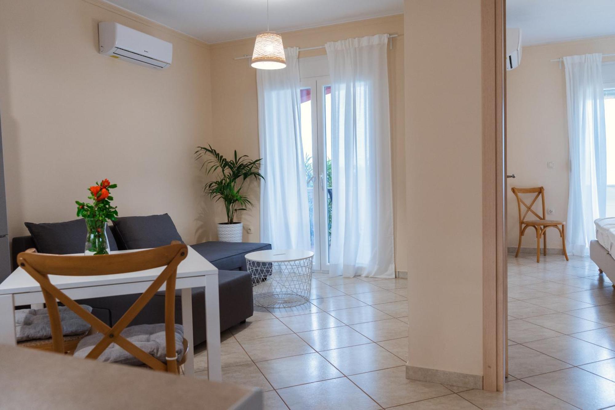 Marine Apartments Venetiko Paralia Agias Foteinis Luaran gambar